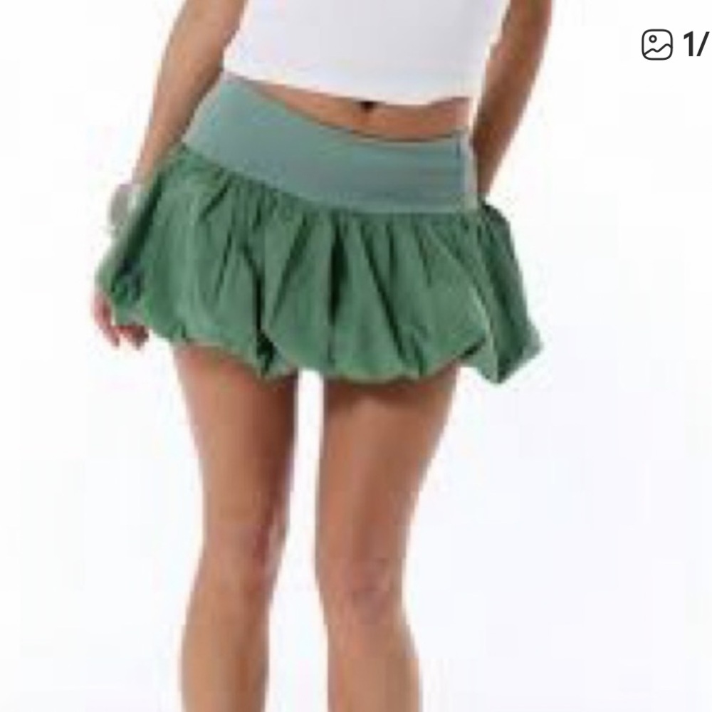 NWT MUSERA Ribbed Waist Puff Ball Mini Skirt